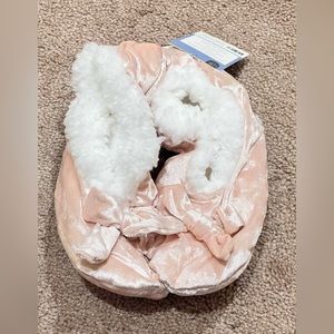 Fuzzy pink booties